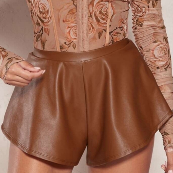 Shein Bae PU Leather Wide Leg Shorts Large  Color Coffee Bean NWT - Picture 3 of 6